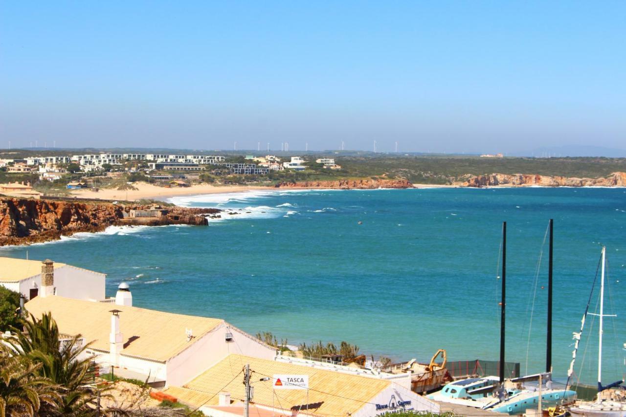 Sagres Sunny Room With Private Bathroom 300M From The Beach 외부 사진