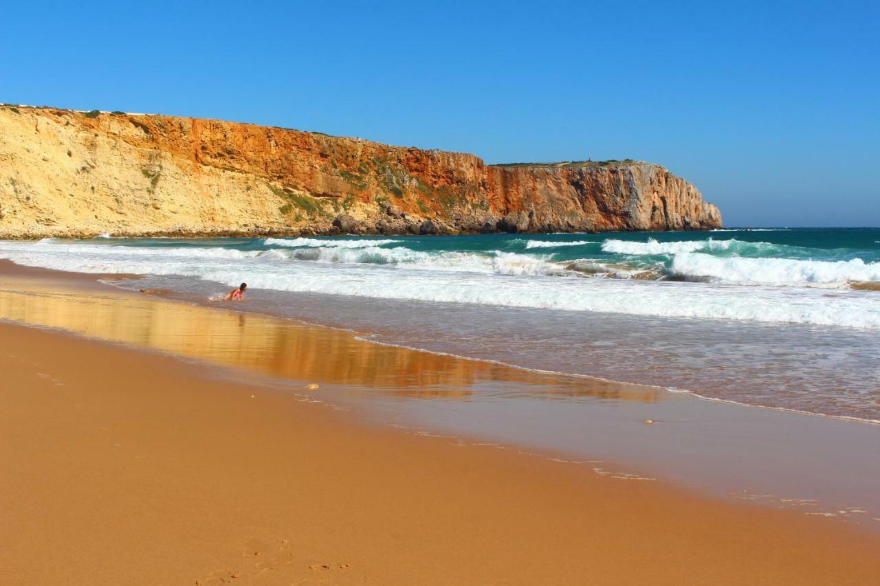 Sagres Sunny Room With Private Bathroom 300M From The Beach 외부 사진
