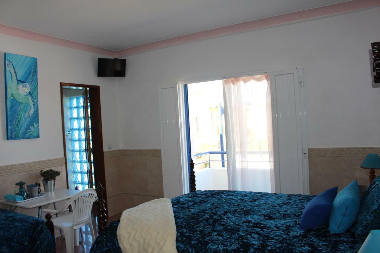 Sagres Sunny Room With Private Bathroom 300M From The Beach 외부 사진