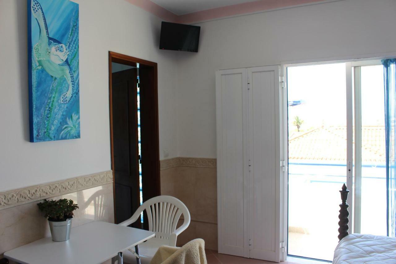 Sagres Sunny Room With Private Bathroom 300M From The Beach 외부 사진